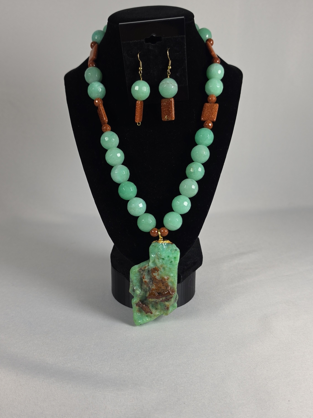 Handmade Apple Green Chrysoprase Goldstone Statement Necklace Earring Set NEW
​
